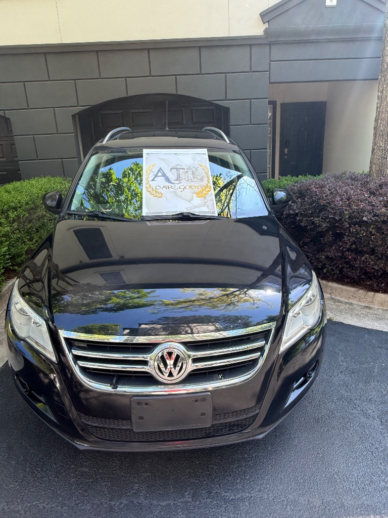 2011 Volkswagen Tiguan S 4Motion photo