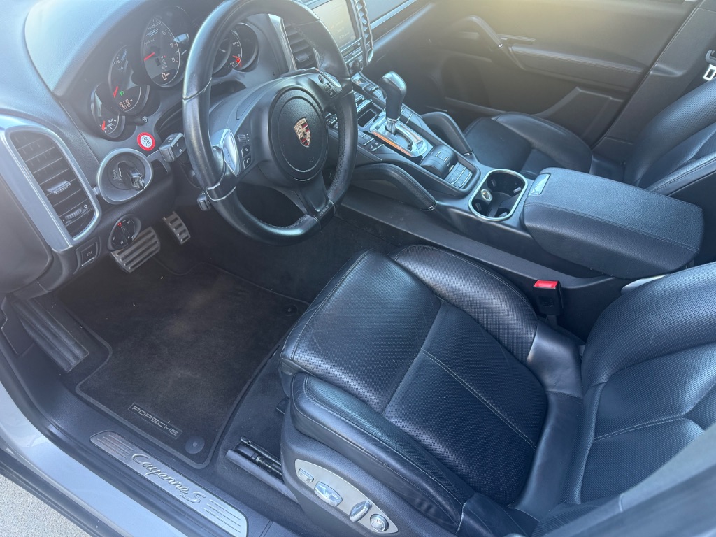 2014 Porsche Cayenne - $12,000
