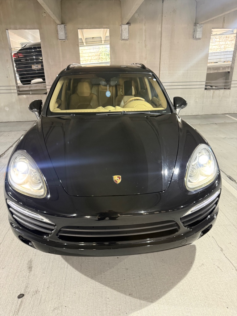 2014 Porsche Cayenne - $14,000