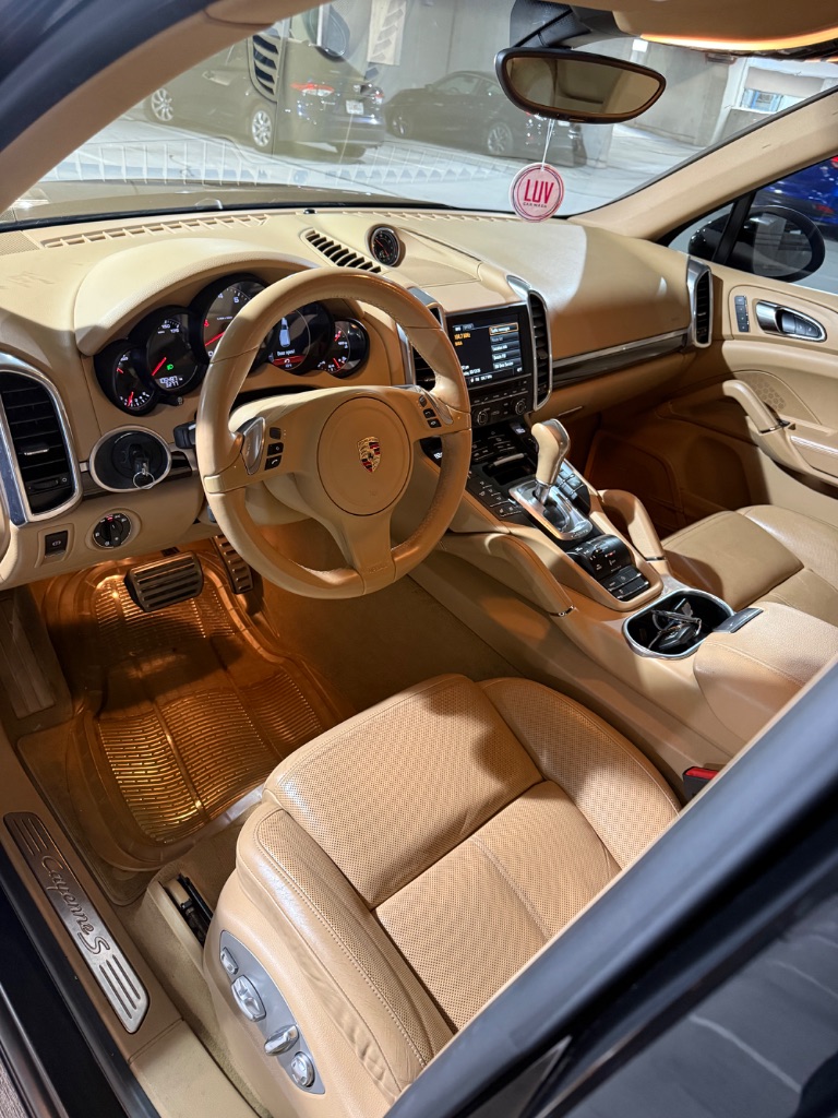 2014 Porsche Cayenne - $14,000