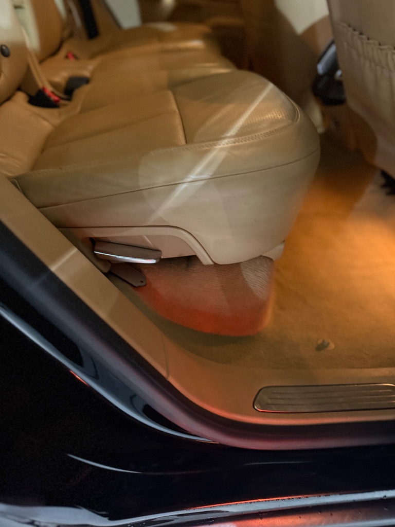 2014 Porsche Cayenne - $14,000