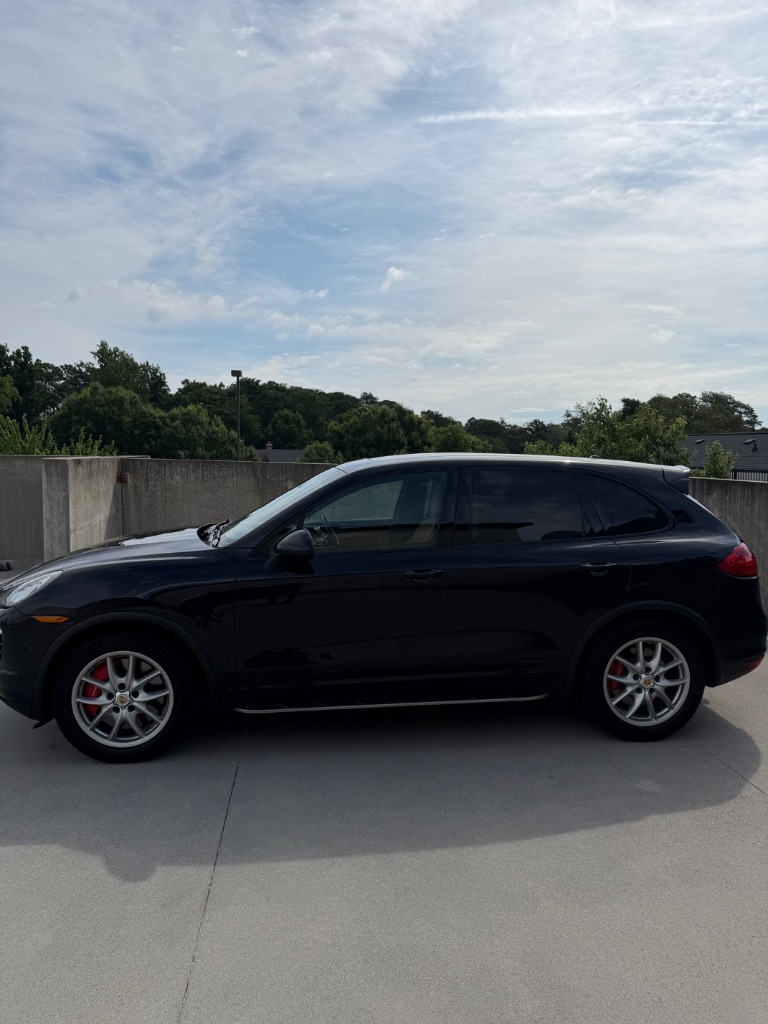 2014 Porsche Cayenne - $14,000