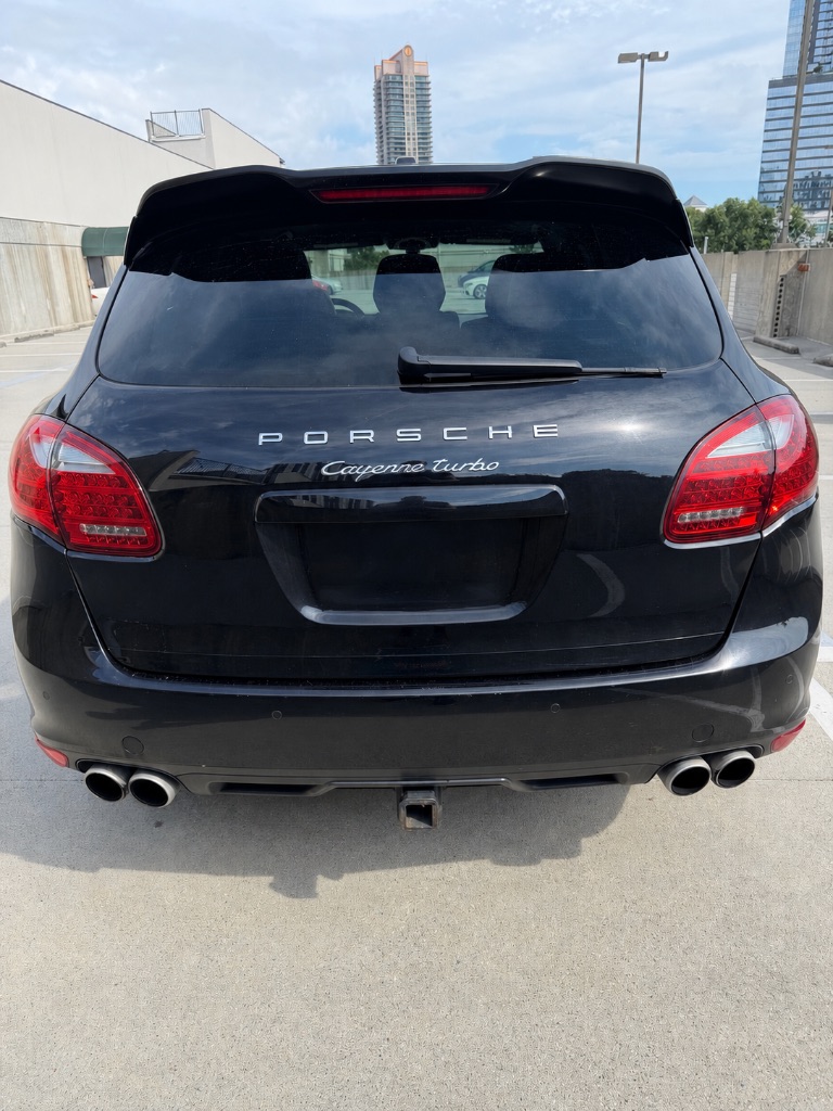 2014 Porsche Cayenne - $14,000