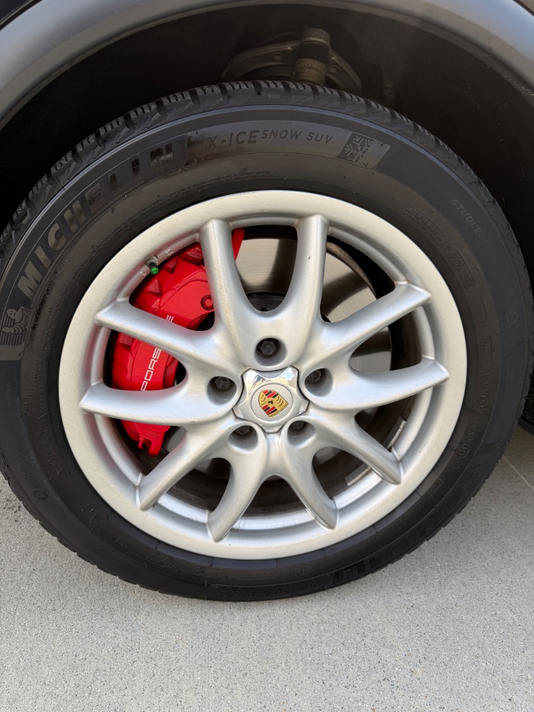 2014 Porsche Cayenne - $14,000