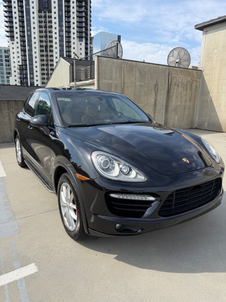 2014 Porsche Cayenne - $14,000