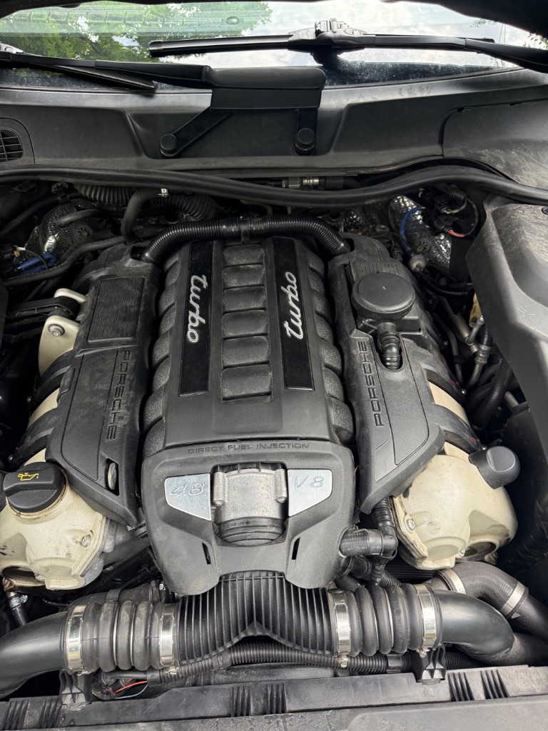2014 Porsche Cayenne - $14,000
