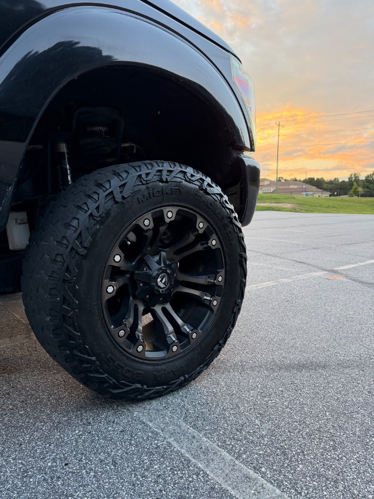 2016 Ford F250 - $35,995