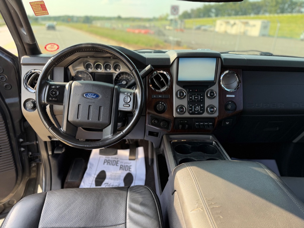 2016 Ford F-250 - $27,995