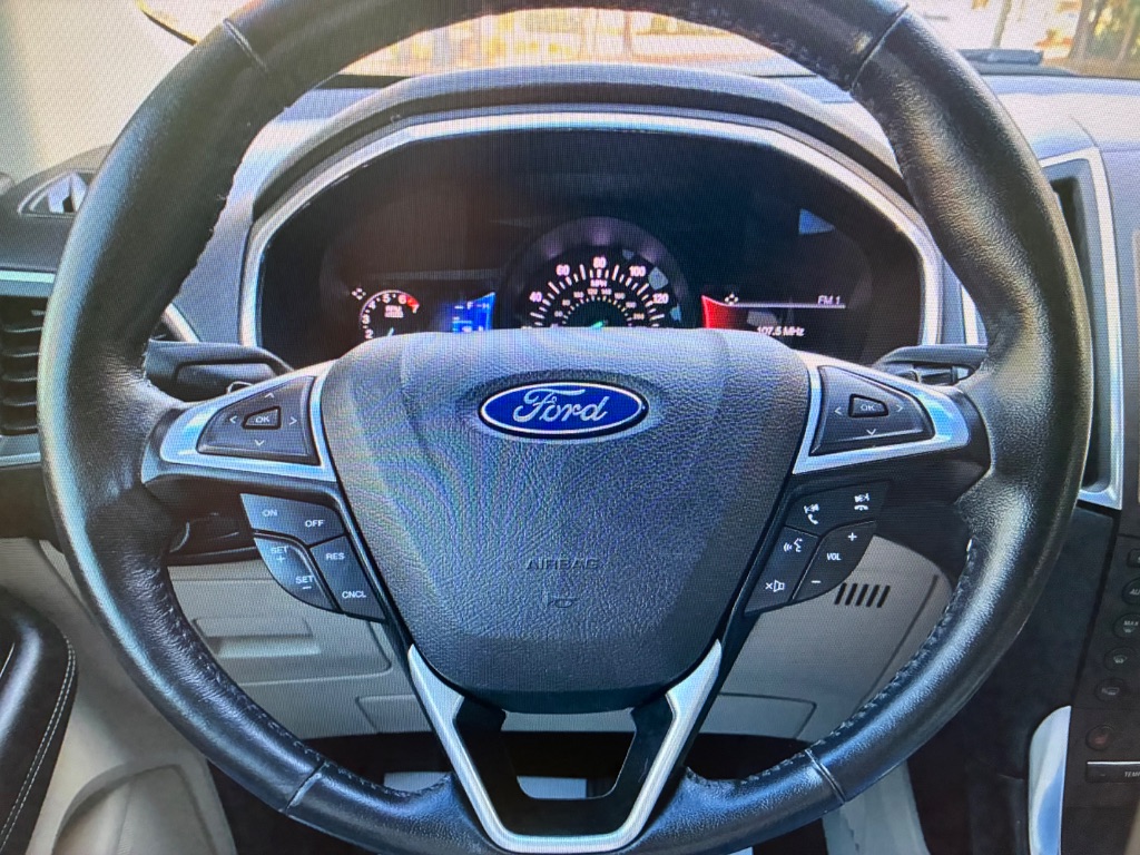 2016 Ford Edge Titanium photo