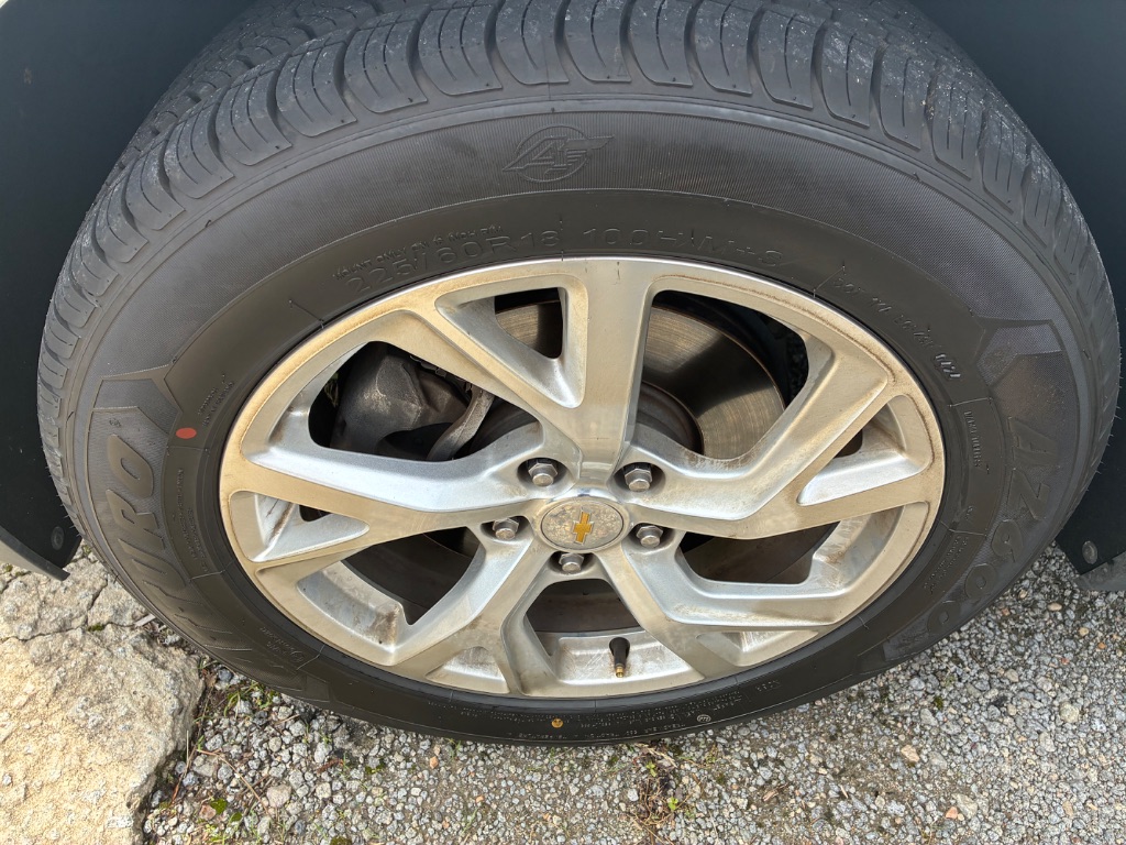 2019 Chevrolet Equinox LT photo