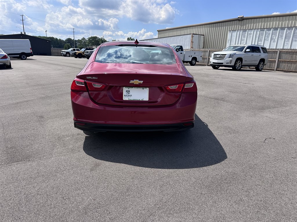2016 Chevrolet Malibu - $10,950