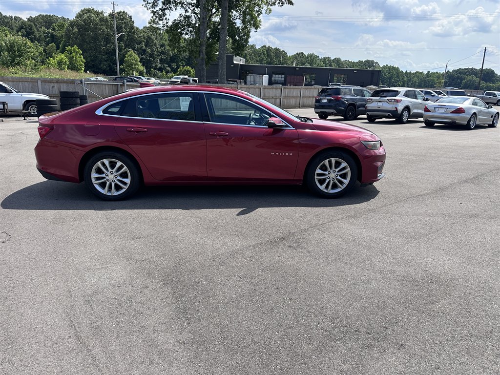 2016 Chevrolet Malibu - $10,950