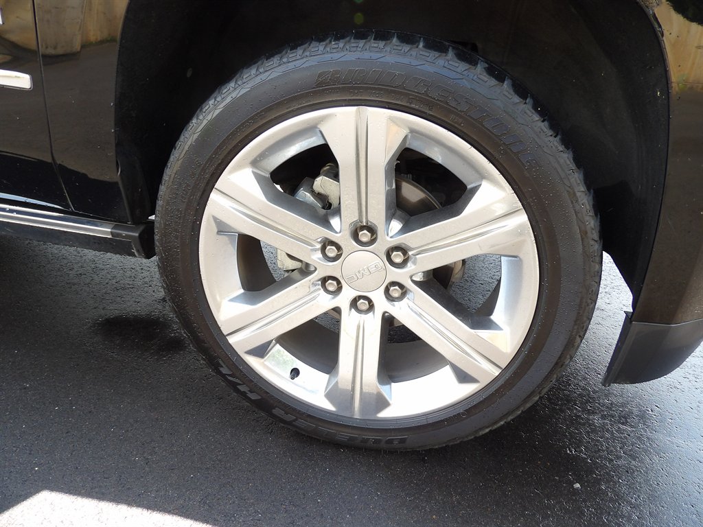 2019 GMC Yukon - $32,950