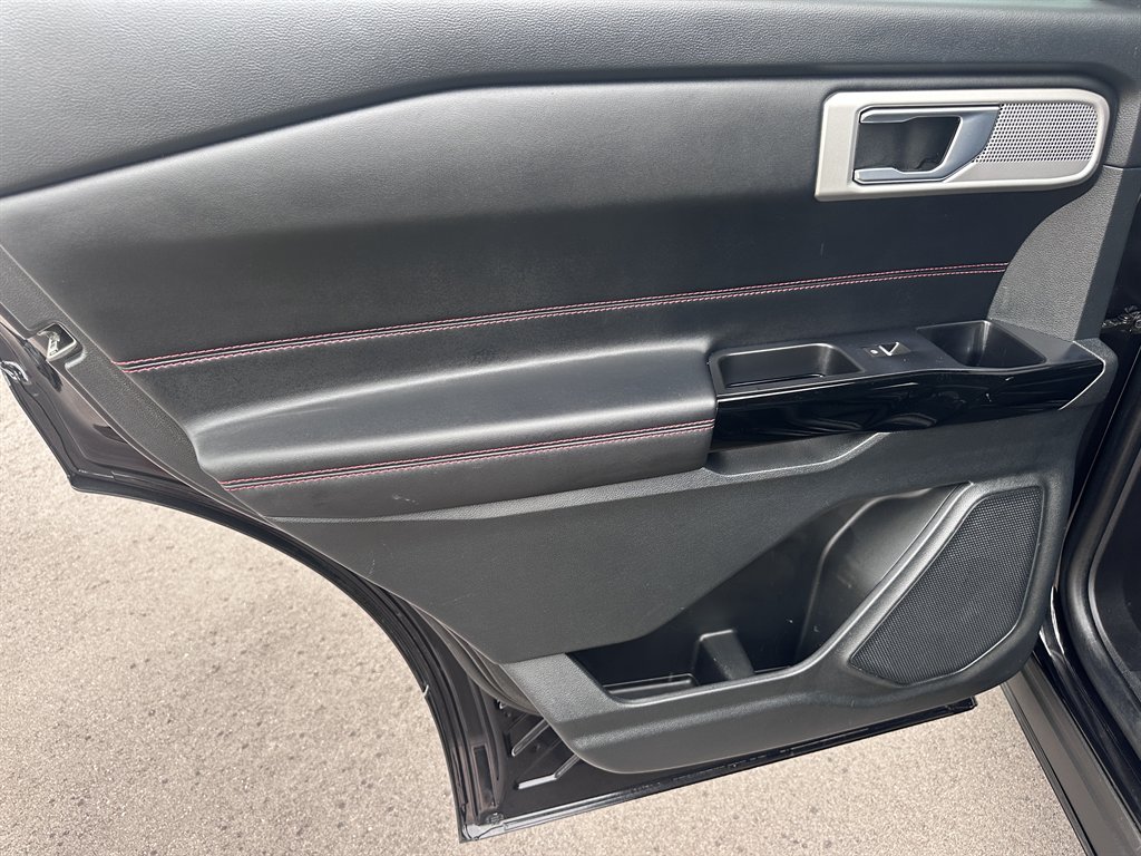 2022 Ford Explorer - $20,500