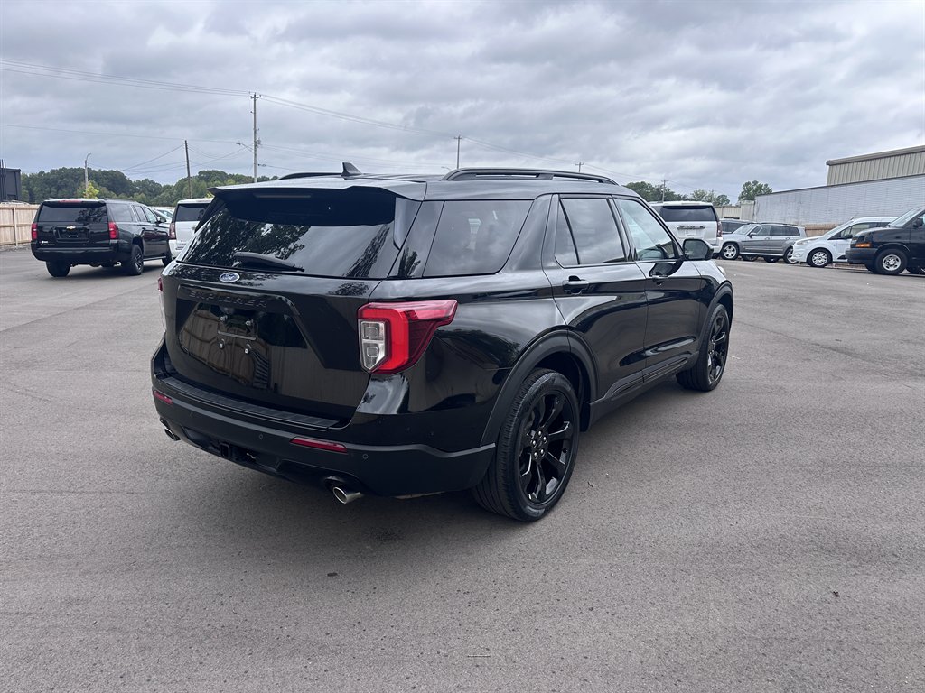 2022 Ford Explorer - $20,500
