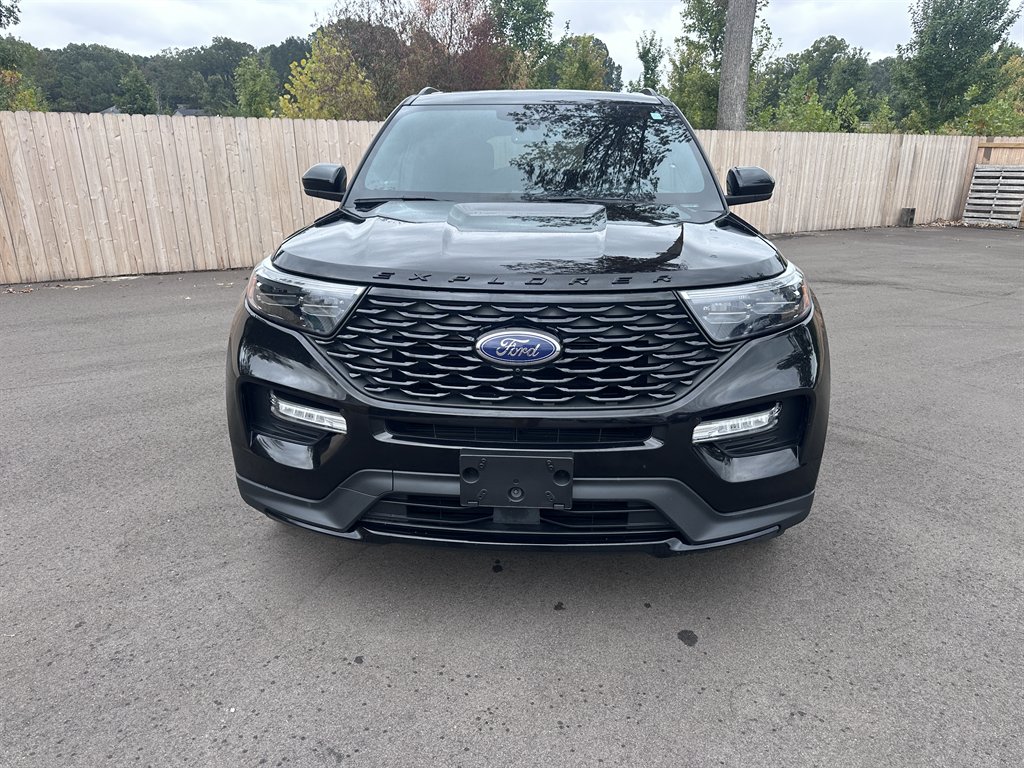 2022 Ford Explorer - $20,500