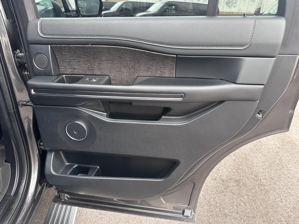 2021 Ford Expedition - $25,950