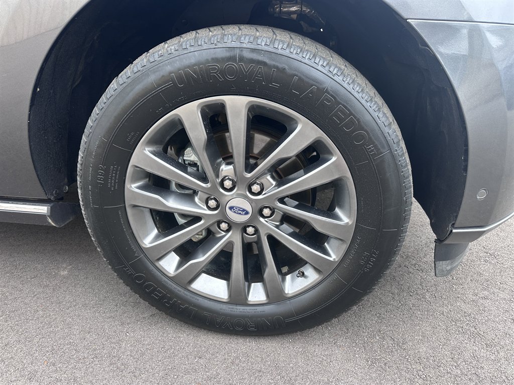 2021 Ford Expedition - $25,950