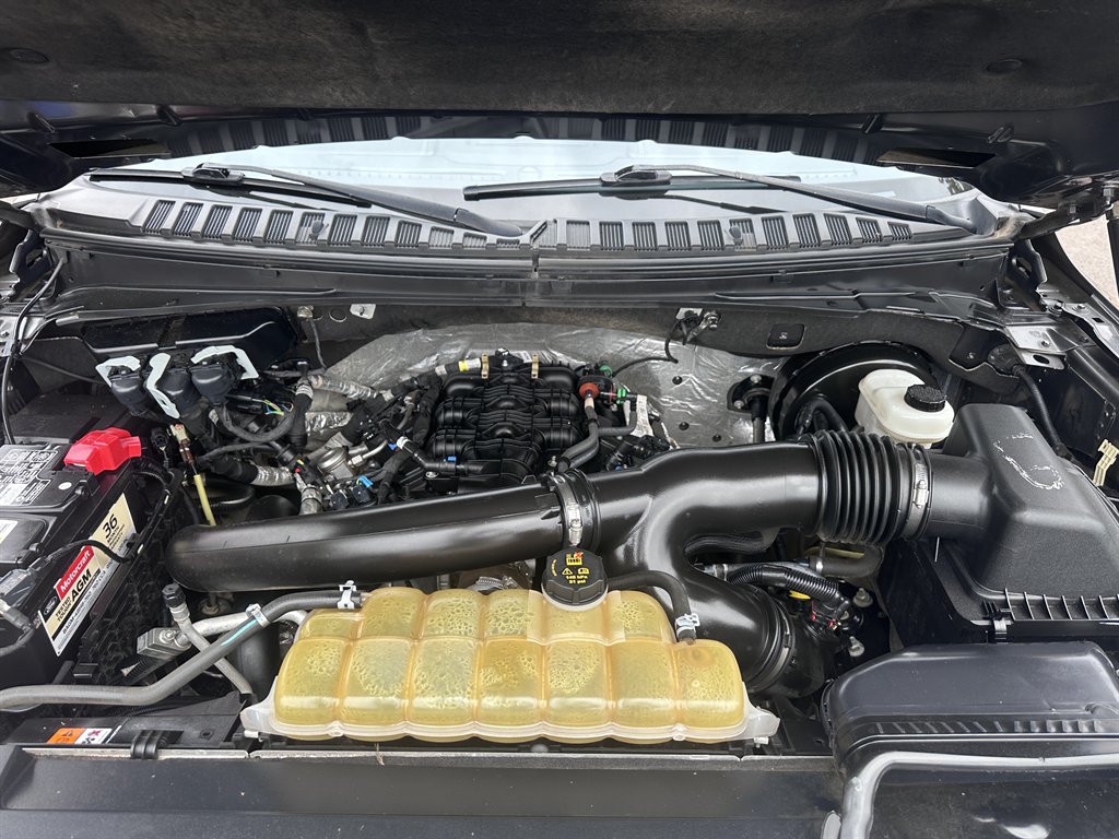 2021 Ford Expedition - $25,950