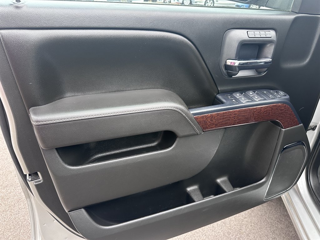 2017 GMC Sierra 1500 - $13,500