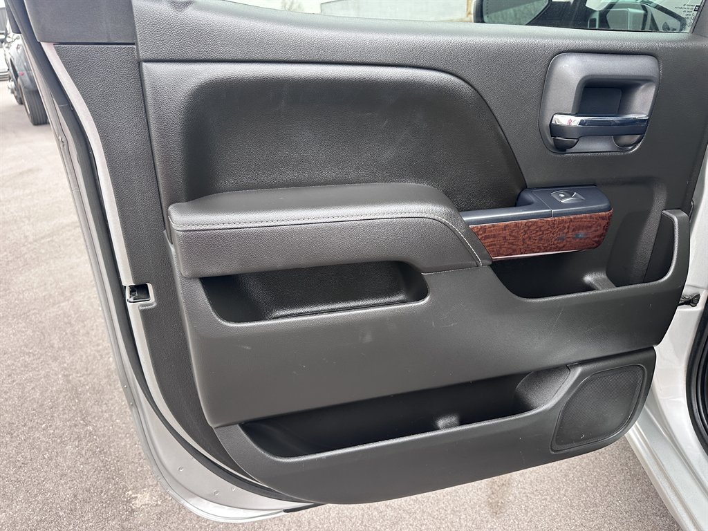 2017 GMC Sierra 1500 - $13,500