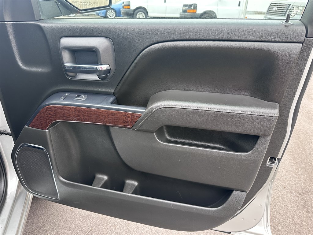 2017 GMC Sierra 1500 - $13,500