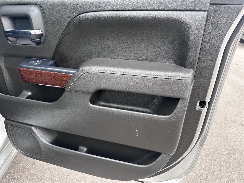 2017 GMC Sierra 1500 - $13,500