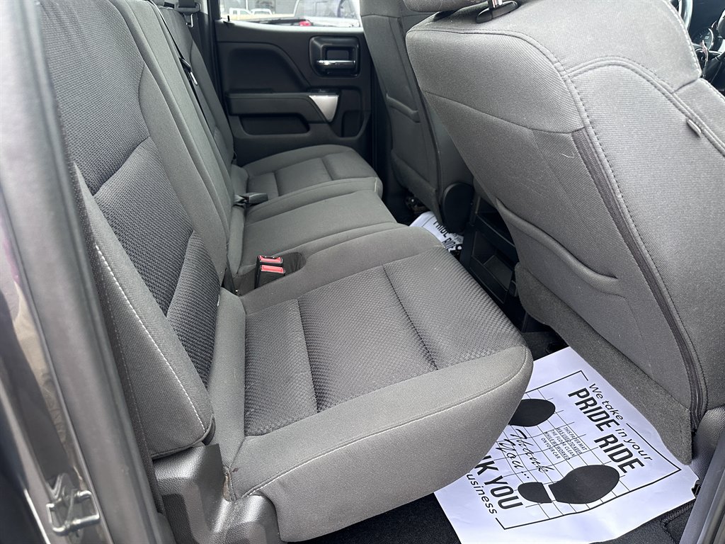 2019 Chevrolet Silverado Ld - $21,950