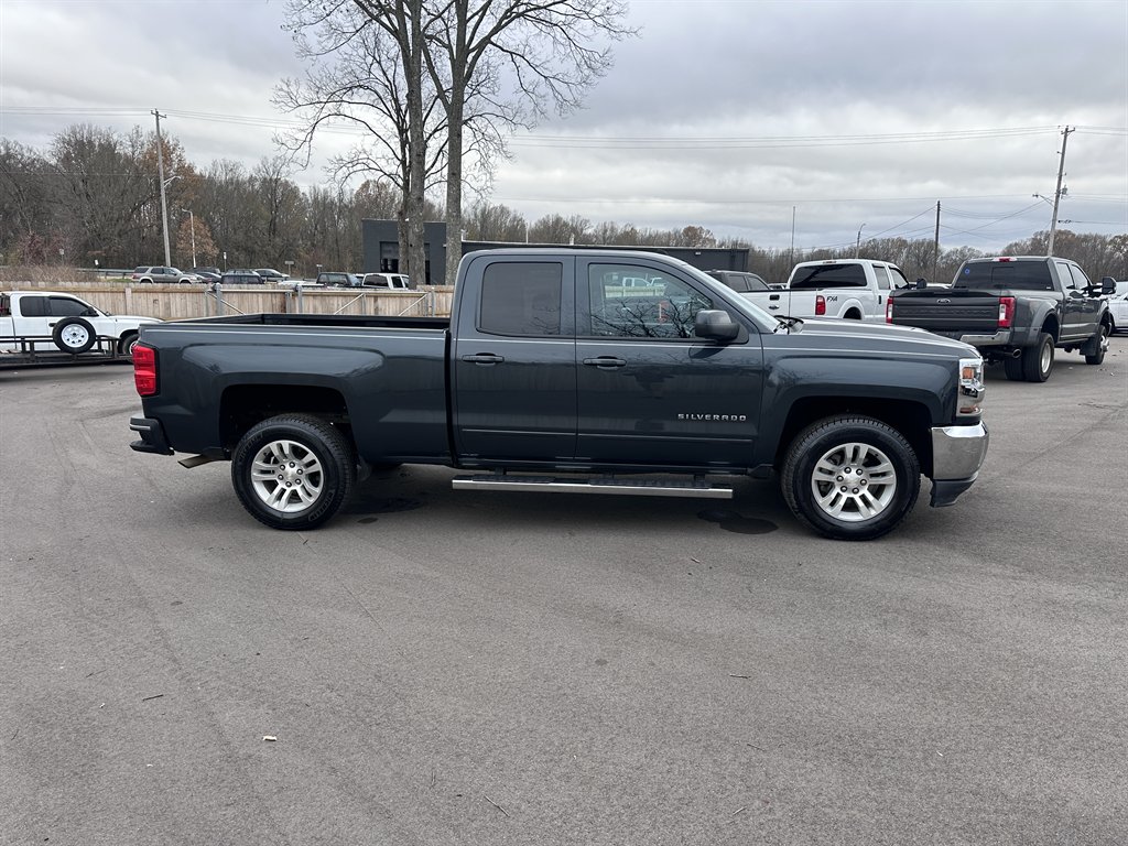 2019 Chevrolet Silverado Ld - $21,950