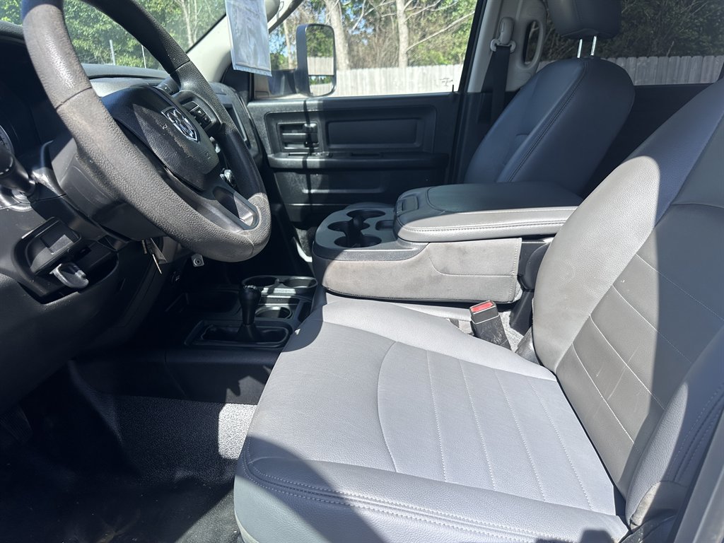 2014 Ram 3500 - $27,500