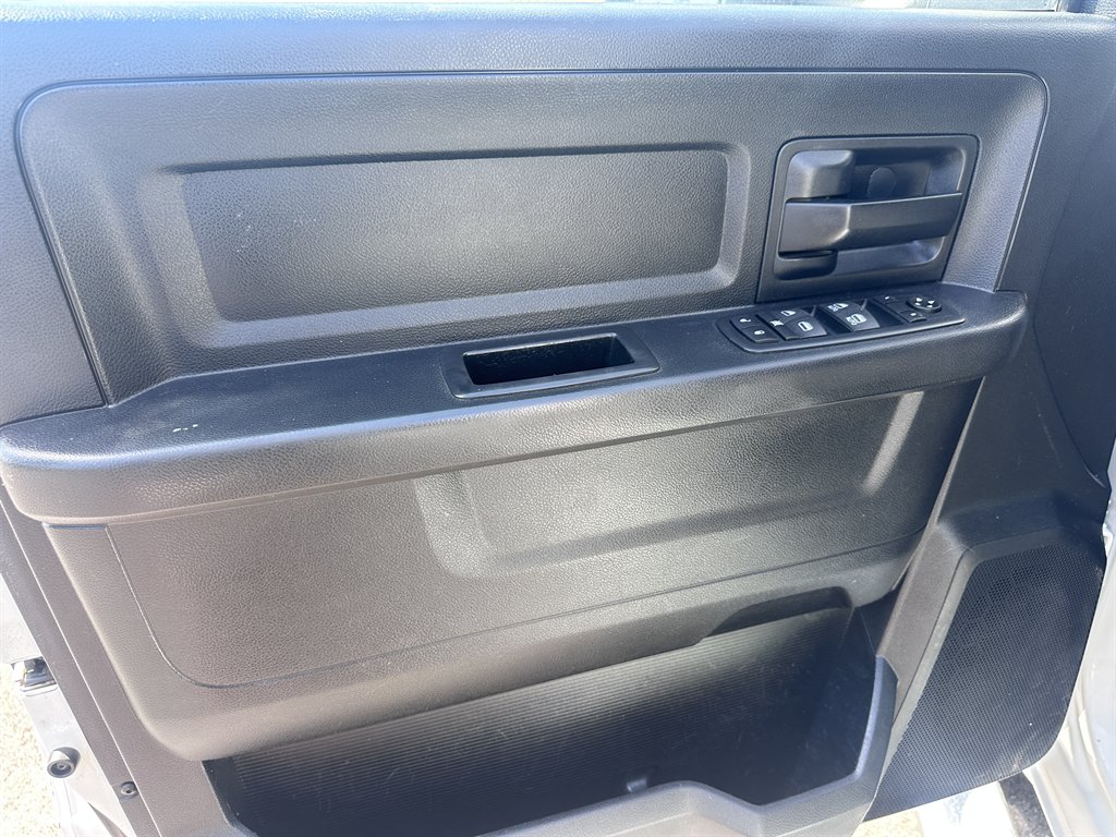 2014 Ram 3500 - $27,500