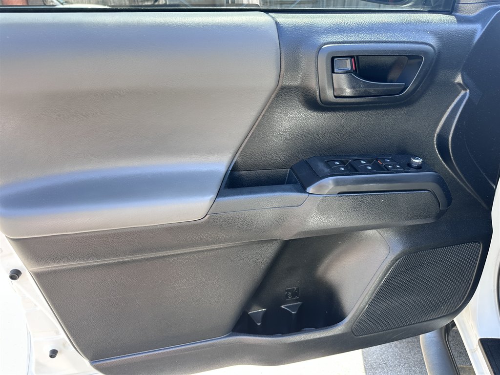 2017 Toyota Tacoma - $26,500