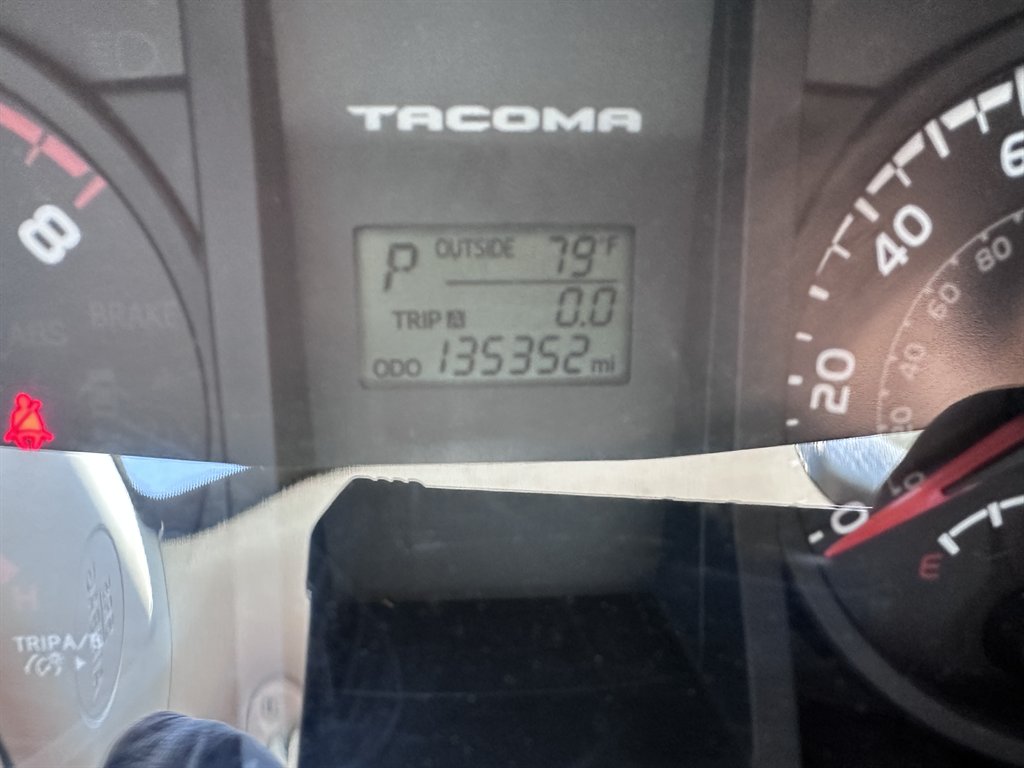 2017 Toyota Tacoma - $26,500