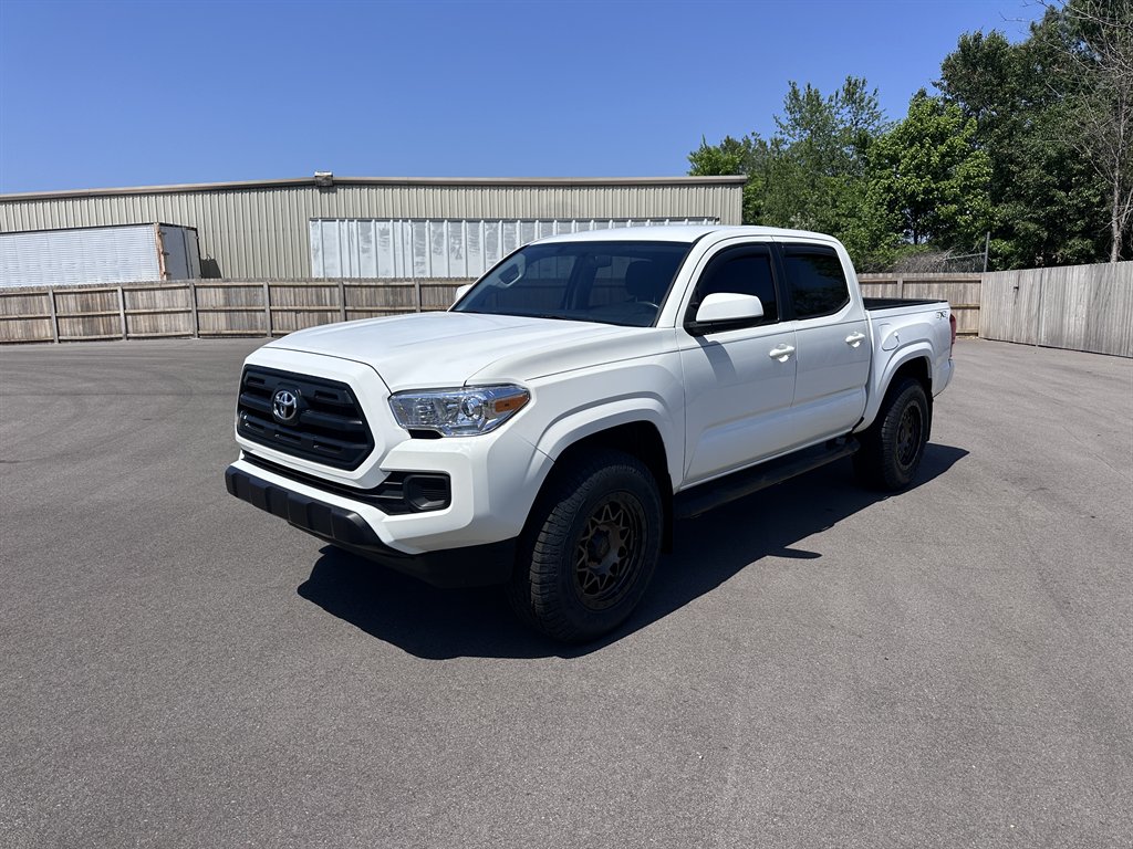 2017 Toyota Tacoma - $26,500