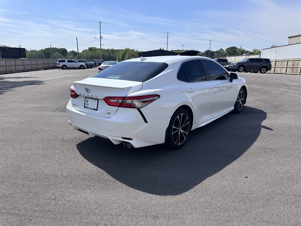 2019 Toyota Camry - $17,950