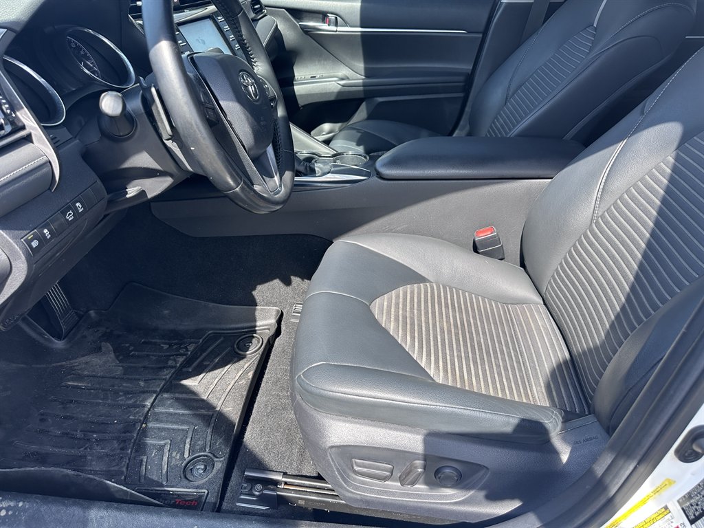 2019 Toyota Camry - $17,950