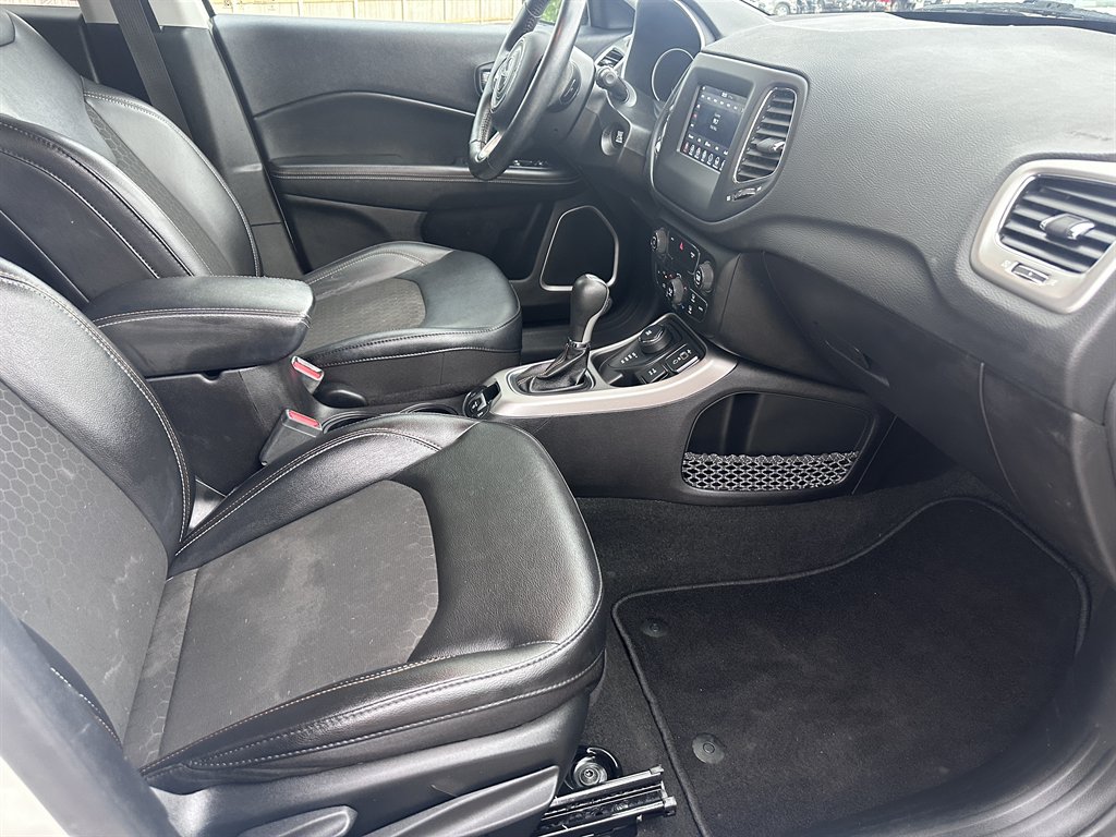 2020 Jeep Compass - $19,500