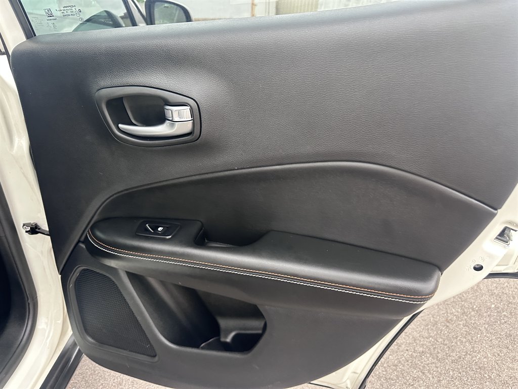 2020 Jeep Compass - $19,500