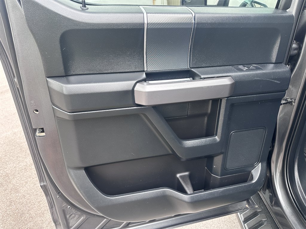 2020 Ford F150 - $26,950