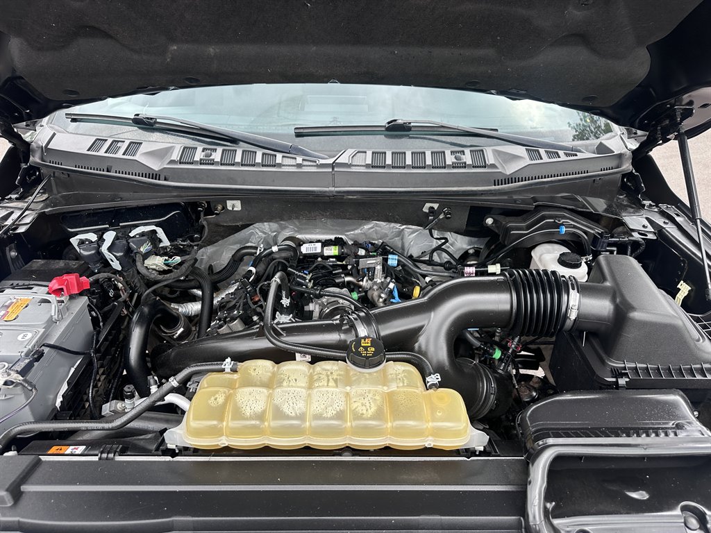 2020 Ford F150 - $26,950
