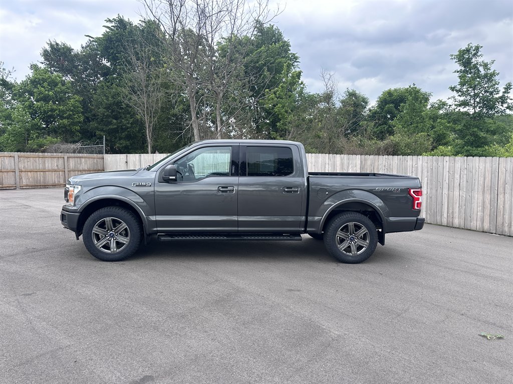 2020 Ford F150 - $26,950
