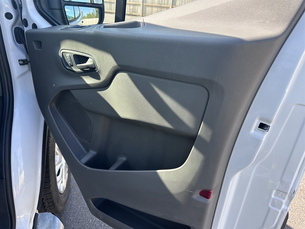 2024 Ford T250 Vans - $37,950