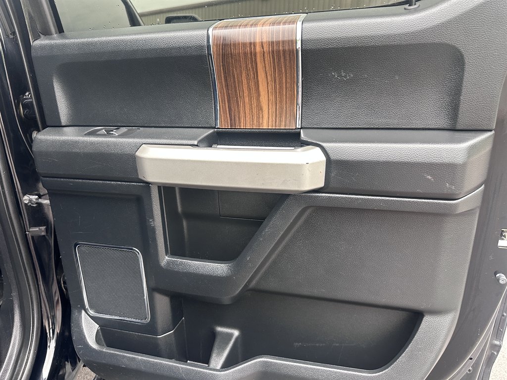 2017 Ford F150 - $19,950