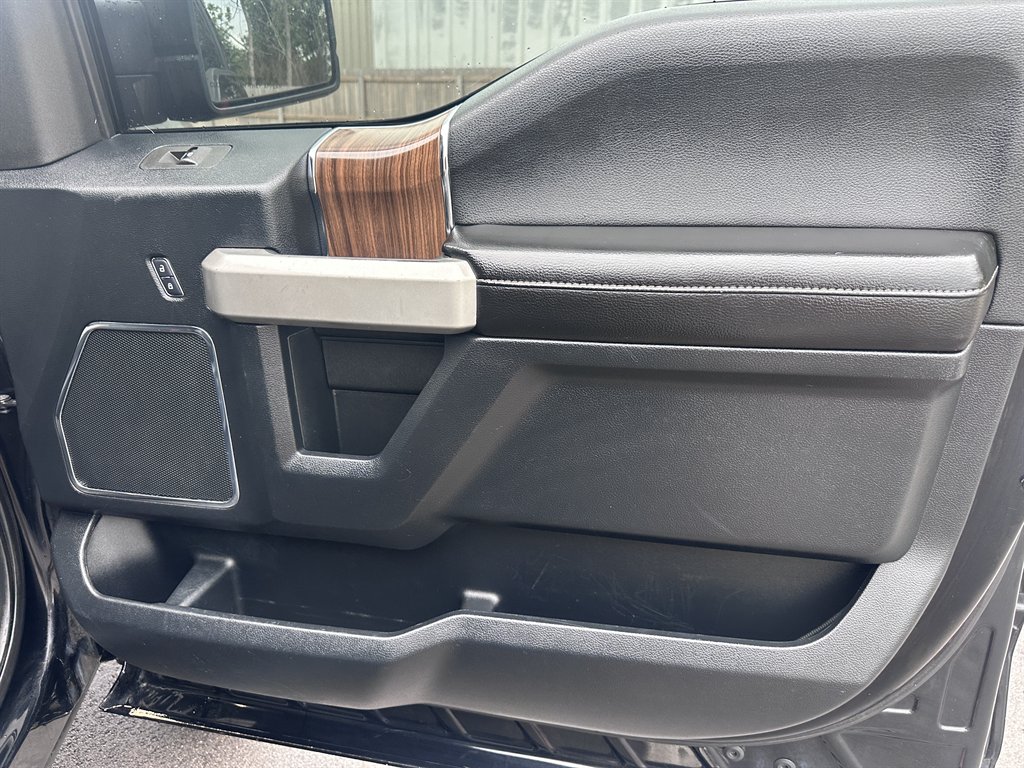 2017 Ford F150 - $19,950