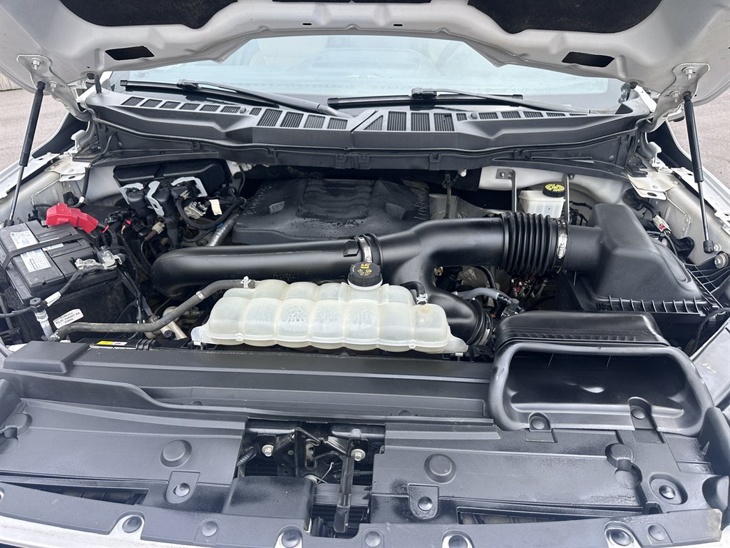 2021 Ford F-150 - $30,500