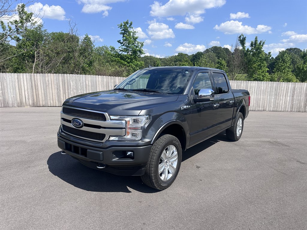 2020 Ford F150 - $31,900