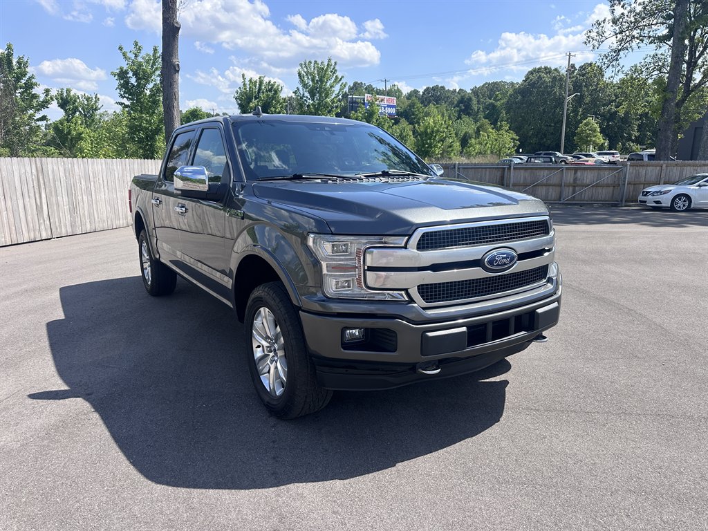 2020 Ford F150 - $31,900