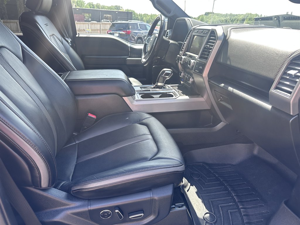 2020 Ford F150 - $31,900