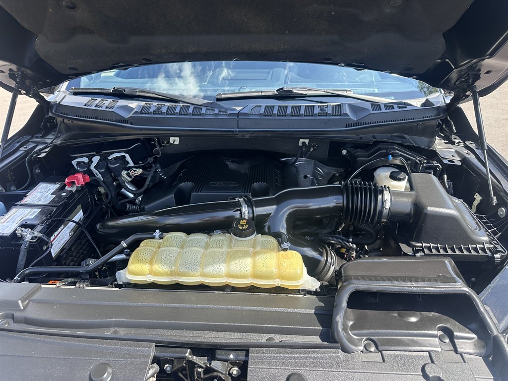 2020 Ford F150 - $31,900