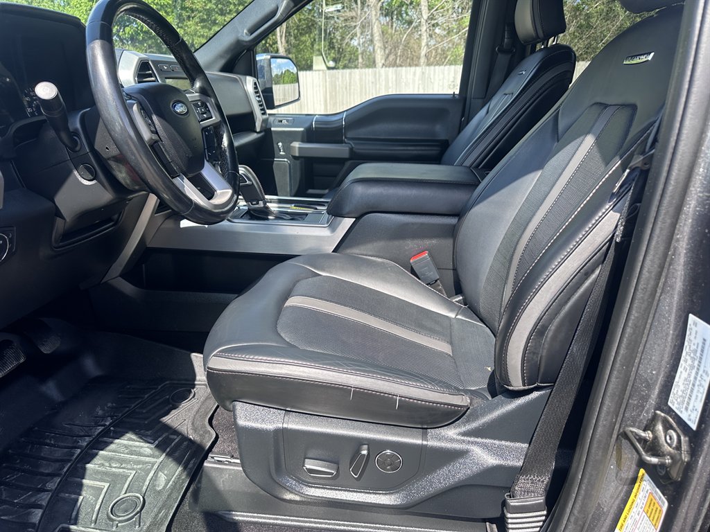 2020 Ford F150 - $31,900